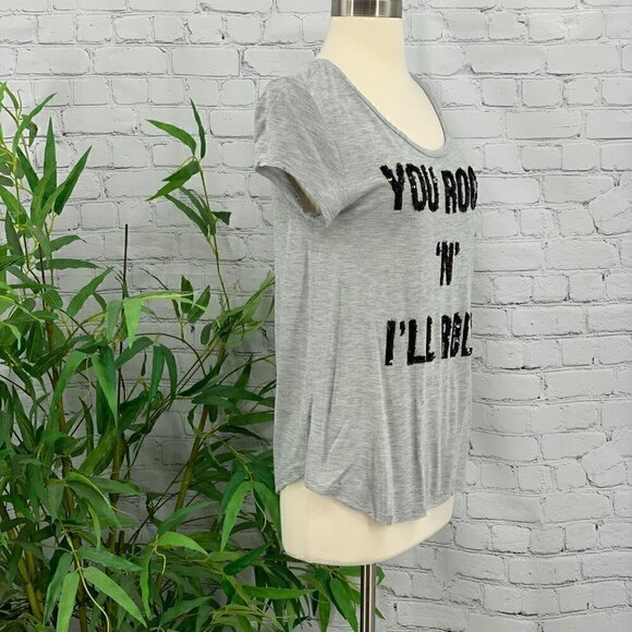 🎉H&M Gray 'You Rock & I'll Roll" Graphic Tee - Picture 3 of 7